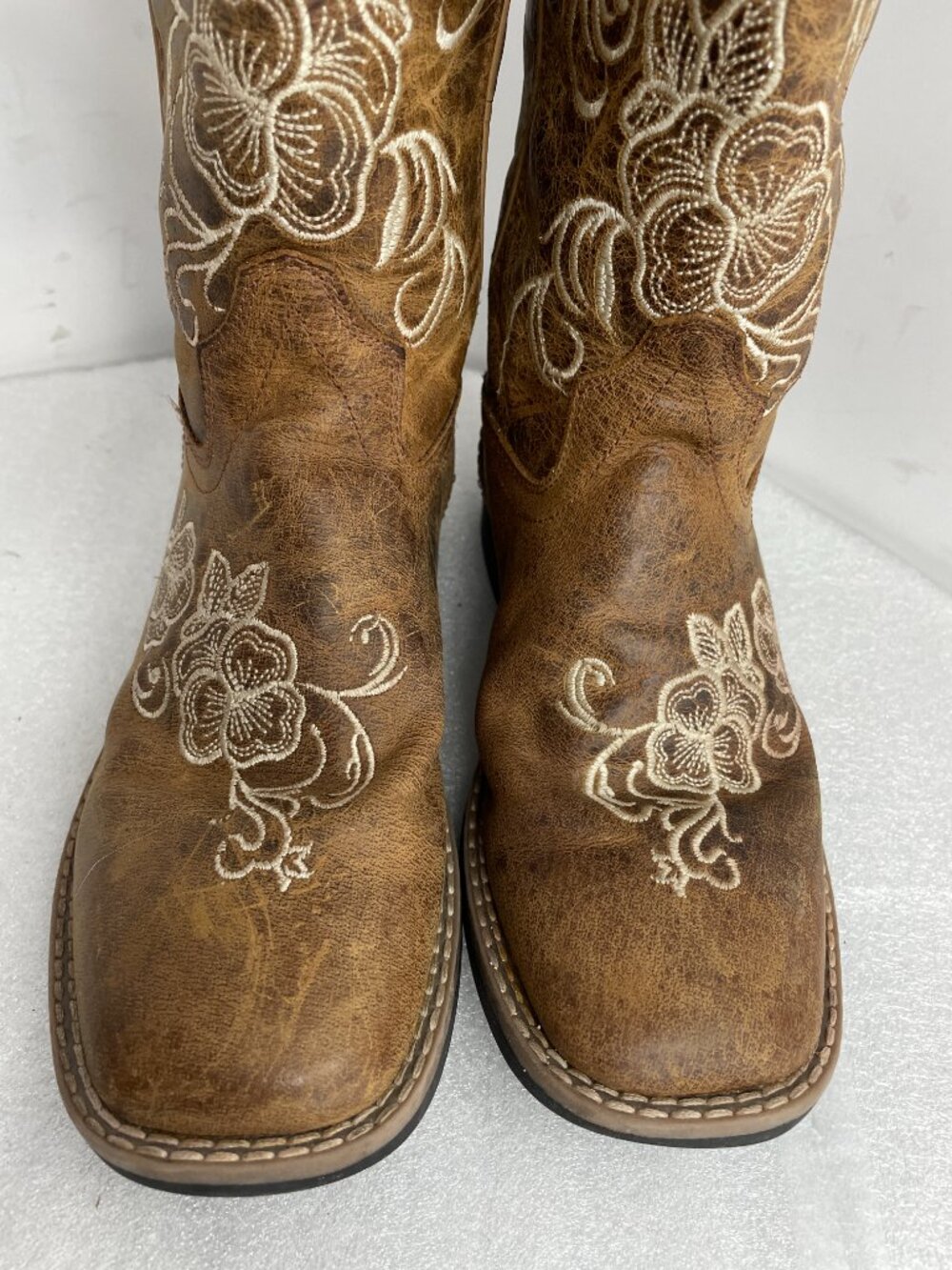 Shyanne Leather Western Floral Embroidered Square Toe Brown Boots Kids Girls 3 D - Picture 4 of 13